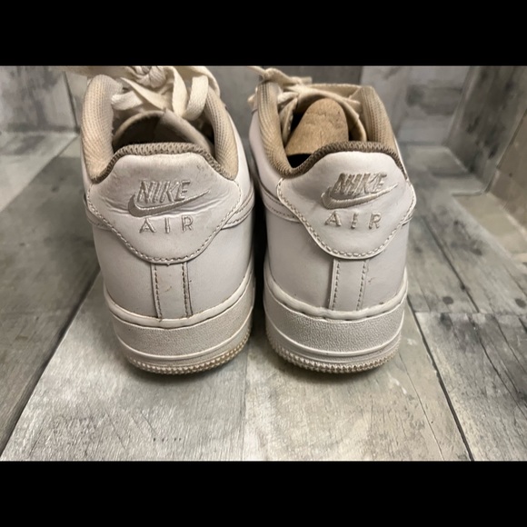 2 Nike Air Force 1s  both are left foot size 7 - Picture 2 of 10